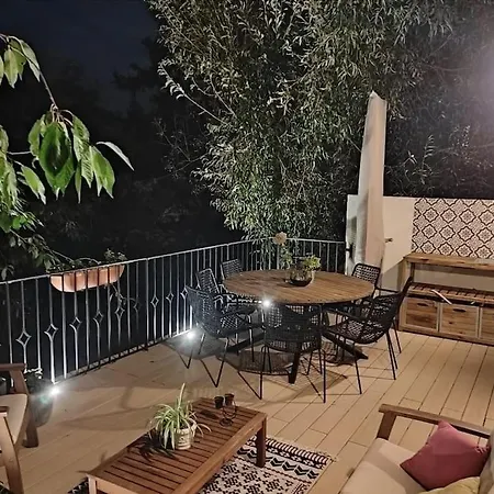 Maison Jardin Jacuzzi Proche *